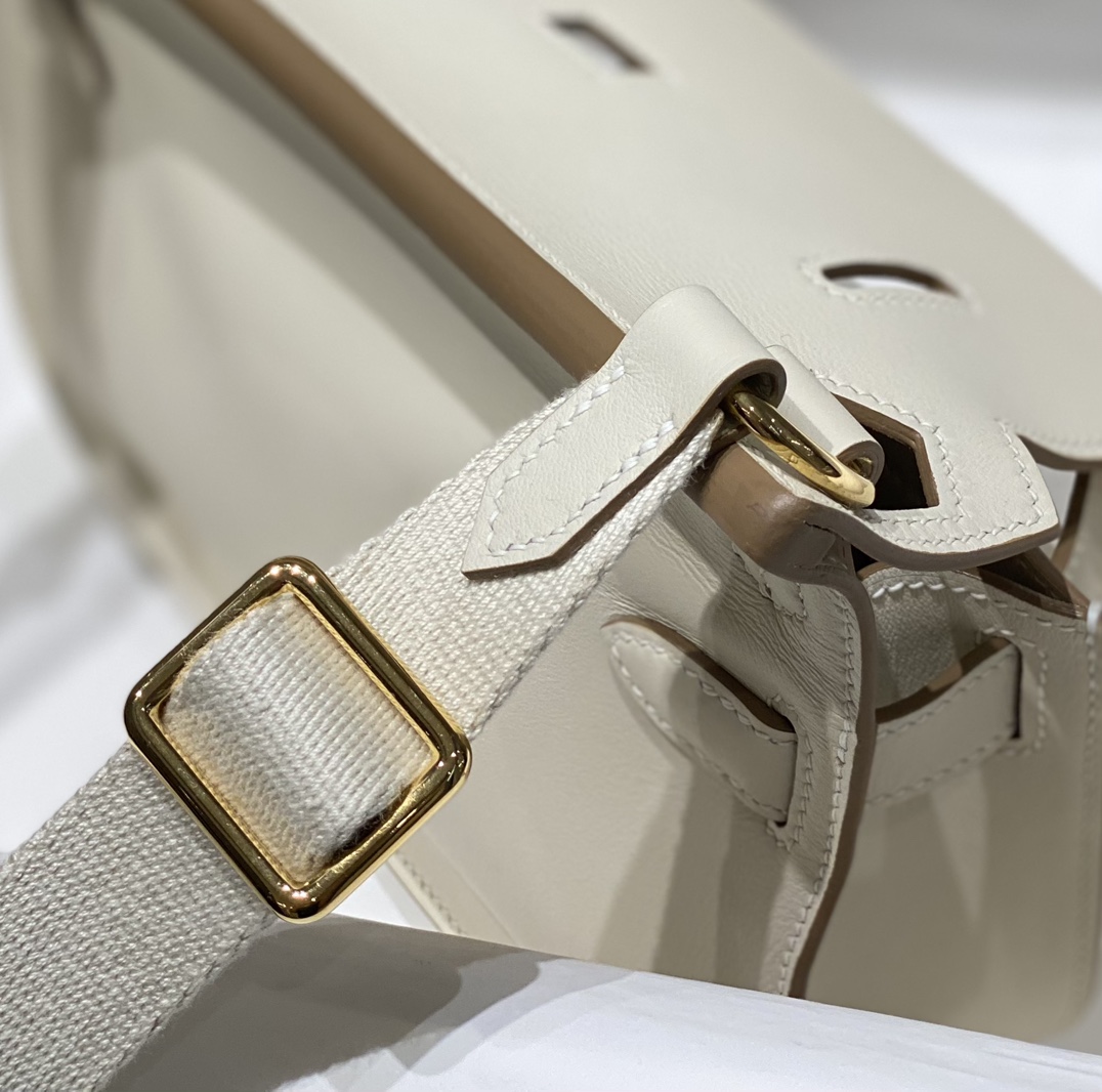 Hermes Jypsiere Mini Shoulder Bag In Cream White Swift Leather